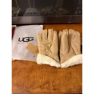 UGG Australia Shearling Gloves Chestnut Suede Sheepskin Fur Trim New with Tags
